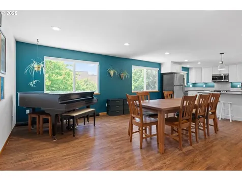 1482 SW 5th Place Gresham OR 97080