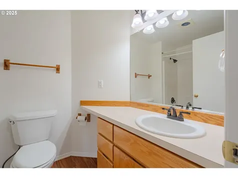 7214 NE 69th Street Vancouver WA 98662