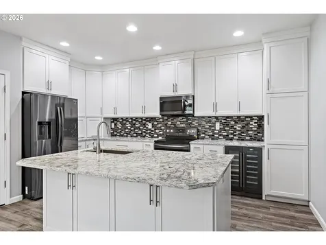 3750 SE Twelve Oaks Street Hillsboro OR 97123