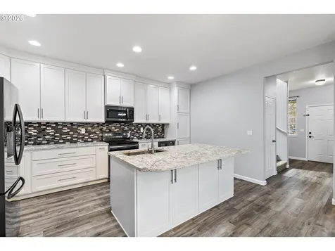 3750 SE Twelve Oaks Street Hillsboro OR 97123