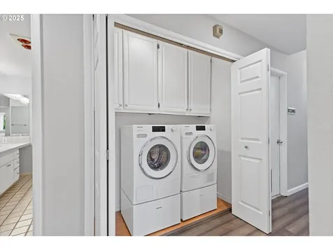 5915 SW Patton Road Portland OR 97221