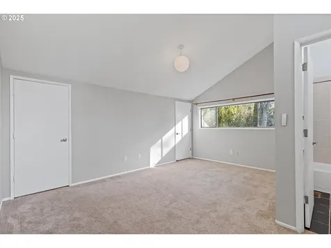 5915 SW Patton Road Portland OR 97221