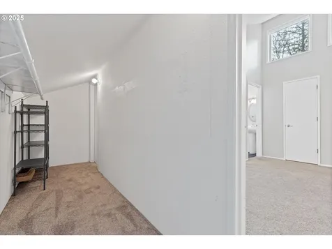 5915 SW Patton Road Portland OR 97221