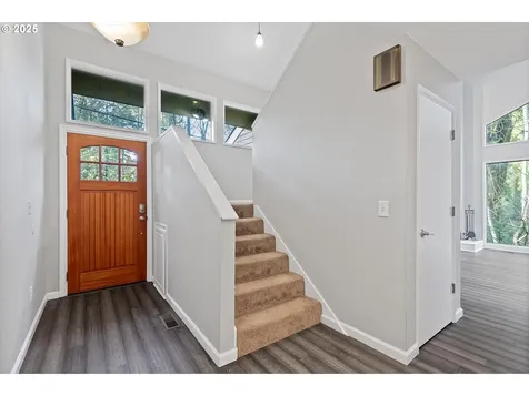 5915 SW Patton Road Portland OR 97221