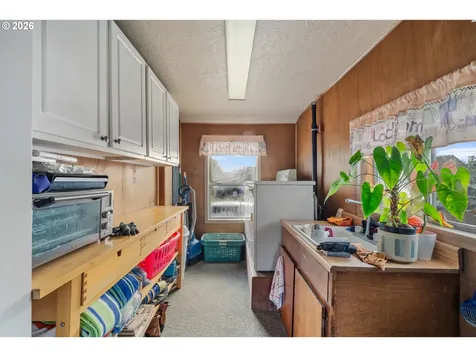 116 Cedar Avenue Tillamook OR 97141
