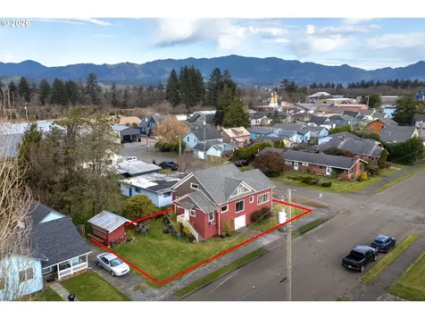 116 Cedar Avenue Tillamook OR 97141
