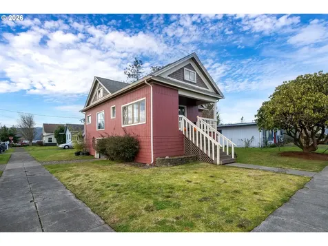 116 Cedar Avenue Tillamook OR 97141