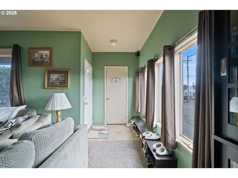 116 Cedar Avenue Tillamook OR 97141