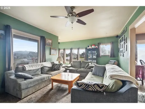 116 Cedar Avenue Tillamook OR 97141