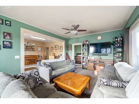 116 Cedar Avenue Tillamook OR 97141