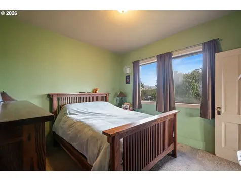 116 Cedar Avenue Tillamook OR 97141