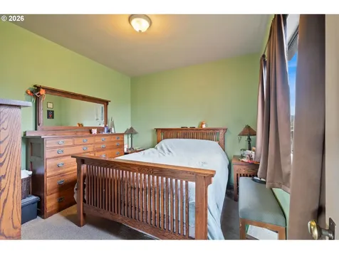 116 Cedar Avenue Tillamook OR 97141