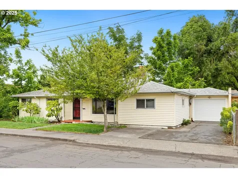 6631 SE Mitchell Court Portland OR 97206