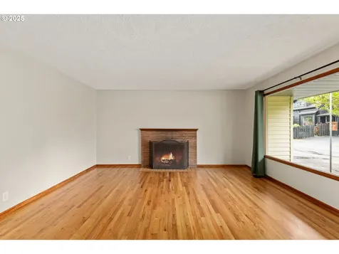6631 SE Mitchell Court Portland OR 97206