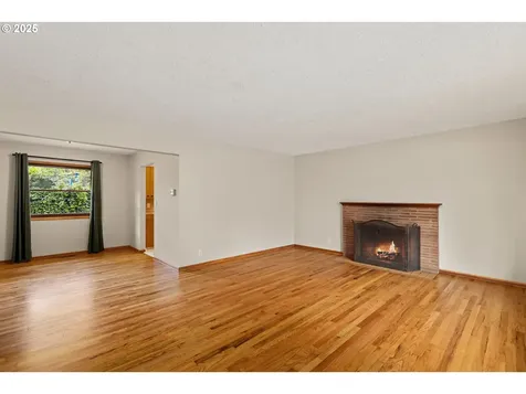 6631 SE Mitchell Court Portland OR 97206