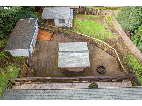 25 S 21st Street Cottage Grove OR 97424