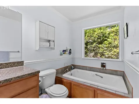 579 S Schooner Creek Road Lincoln City OR 97367