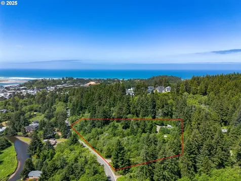 579 S Schooner Creek Road Lincoln City OR 97367