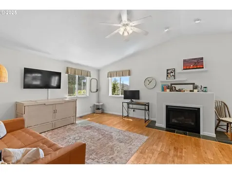 579 S Schooner Creek Road Lincoln City OR 97367