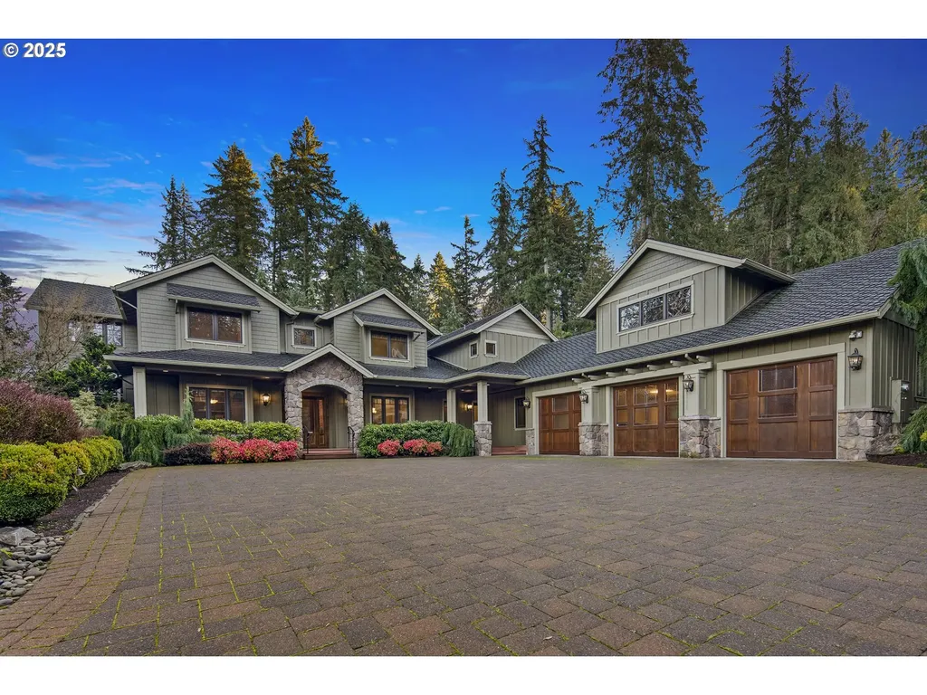 17980 S Hidden Lake Drive Oregon City OR 97045