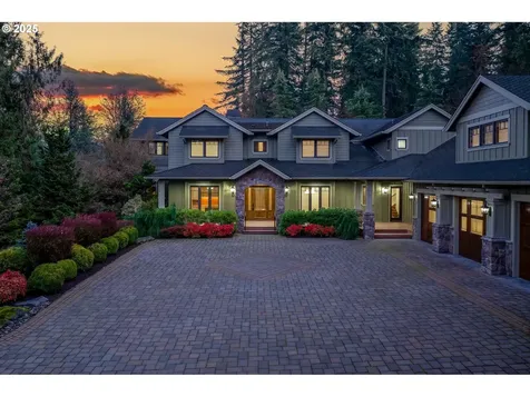 17980 S Hidden Lake Drive Oregon City OR 97045