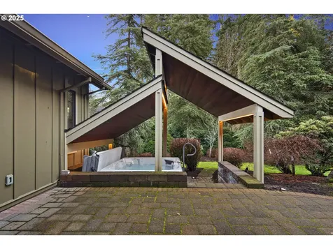 17980 S Hidden Lake Drive Oregon City OR 97045