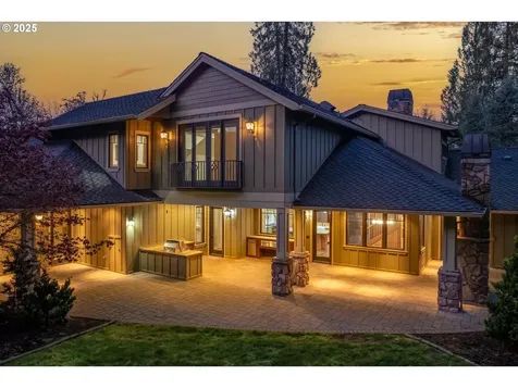 17980 S Hidden Lake Drive Oregon City OR 97045