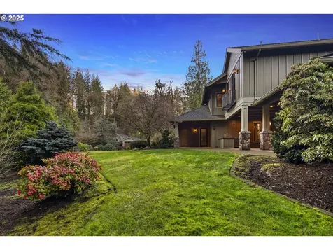 17980 S Hidden Lake Drive Oregon City OR 97045