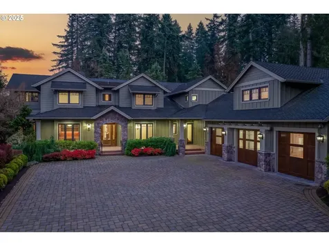 17980 S Hidden Lake Drive Oregon City OR 97045