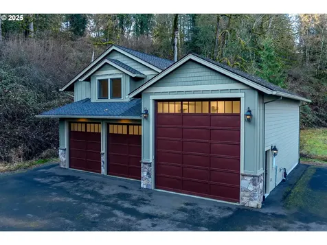 17980 S Hidden Lake Drive Oregon City OR 97045