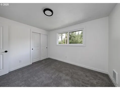 15679 S Latourette Road Oregon City OR 97045