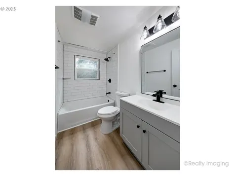 15679 S Latourette Road Oregon City OR 97045