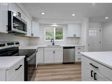 15679 S Latourette Road Oregon City OR 97045