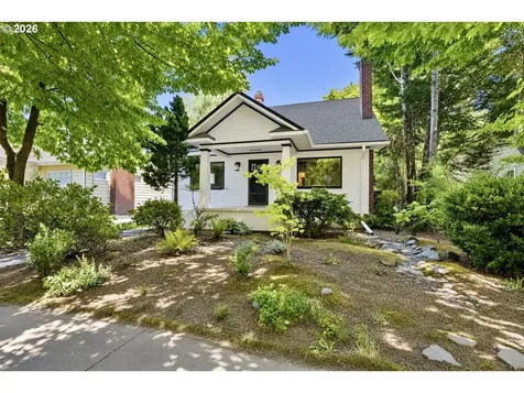 2832 NE 9th Avenue Portland OR 97212