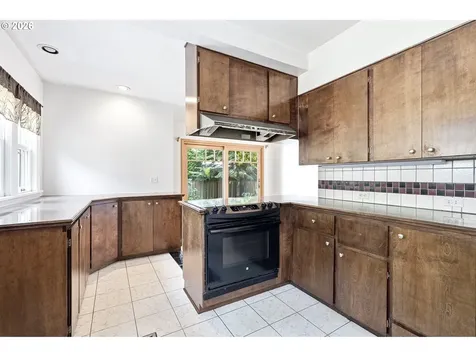 2832 NE 9th Avenue Portland OR 97212