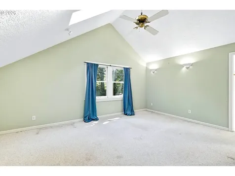 2832 NE 9th Avenue Portland OR 97212