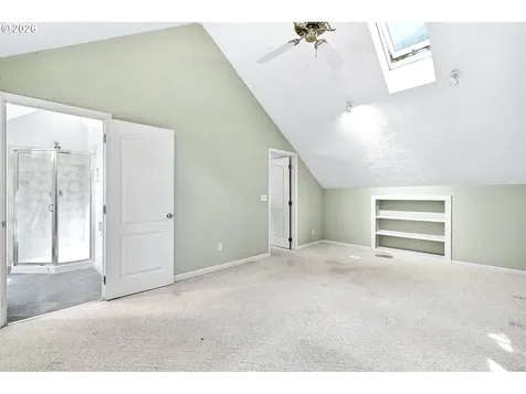 2832 NE 9th Avenue Portland OR 97212