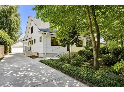 2832 NE 9th Avenue Portland OR 97212