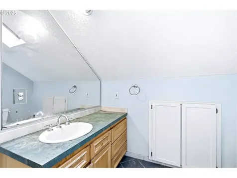 2832 NE 9th Avenue Portland OR 97212