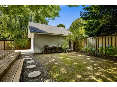 2832 NE 9th Avenue Portland OR 97212
