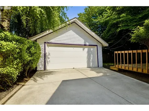2832 NE 9th Avenue Portland OR 97212