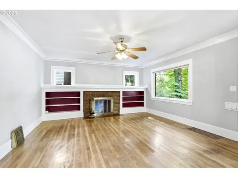 2832 NE 9th Avenue Portland OR 97212