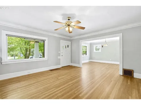 2832 NE 9th Avenue Portland OR 97212