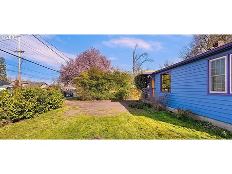 1890 W 18th Avenue Eugene OR 97402