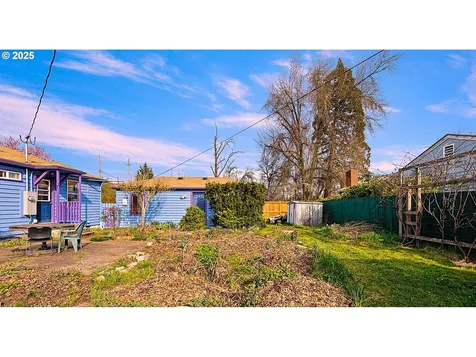 1890 W 18th Avenue Eugene OR 97402
