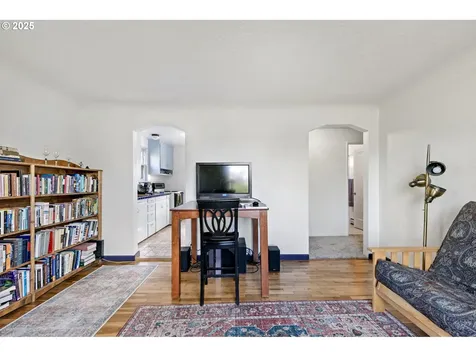 1890 W 18th Avenue Eugene OR 97402