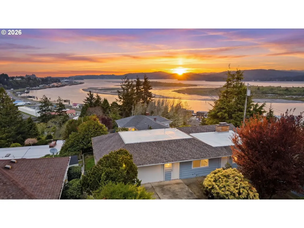 546 W Fir Avenue Coos Bay OR 97420