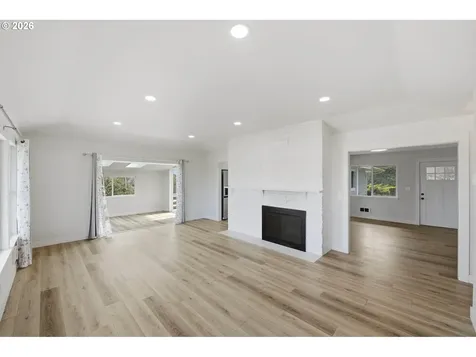 546 W Fir Avenue Coos Bay OR 97420