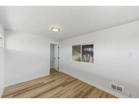 546 W Fir Avenue Coos Bay OR 97420