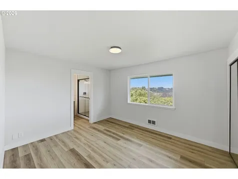 546 W Fir Avenue Coos Bay OR 97420